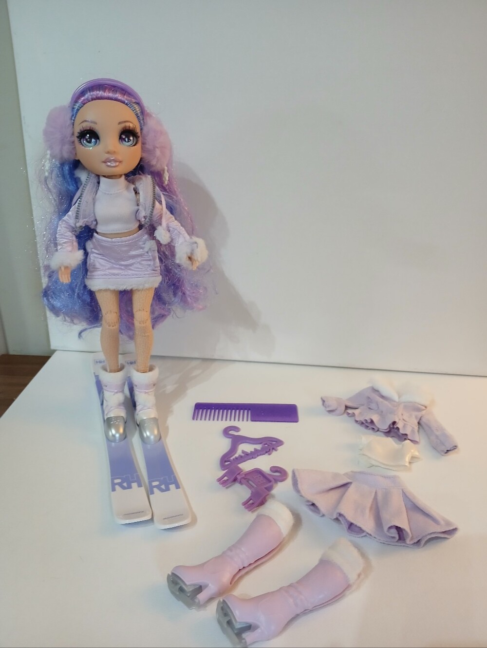 Rainbow High Winter Break Violet Willow Doll With Second Outfit And Accessories